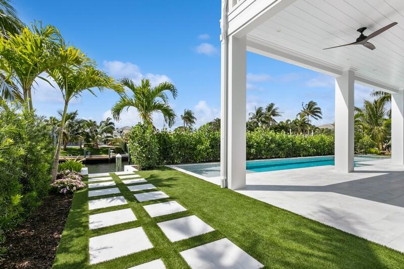 NORTH PALM BEACH VILLAGE OF 2 - Residential