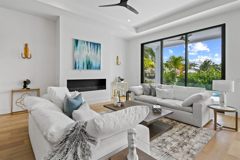 NORTH PALM BEACH VILLAGE - Residential