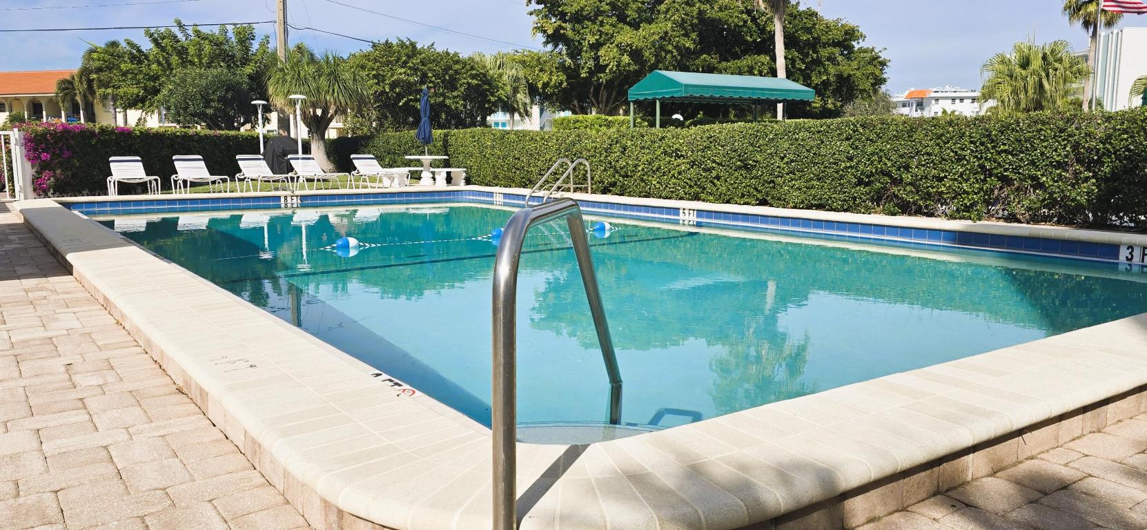 LANDINGS CONDO - Residential