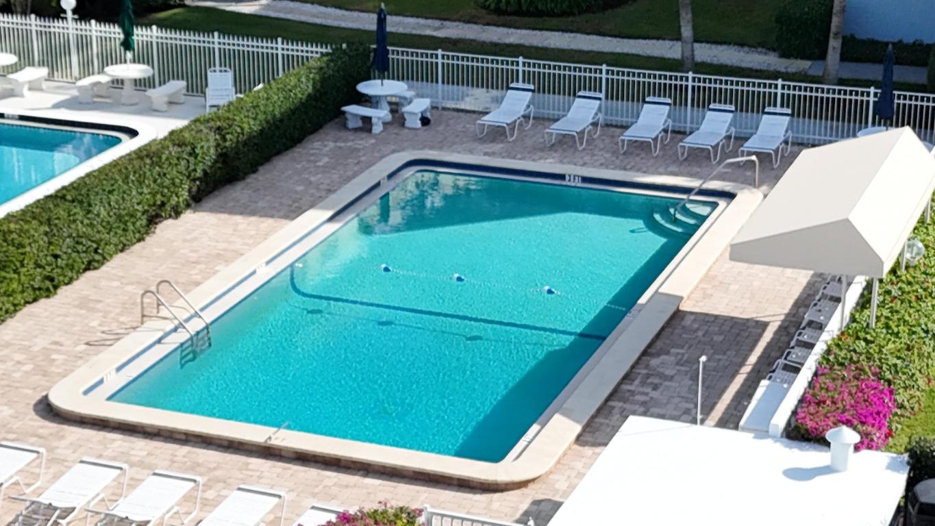 LANDINGS CONDO - Residential