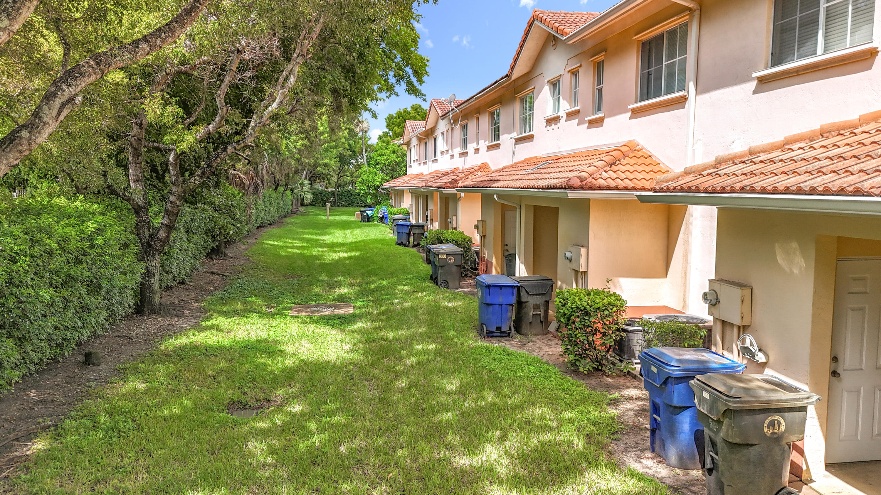 MARTIN/MARANGOS 146-35 B - Residential Lease