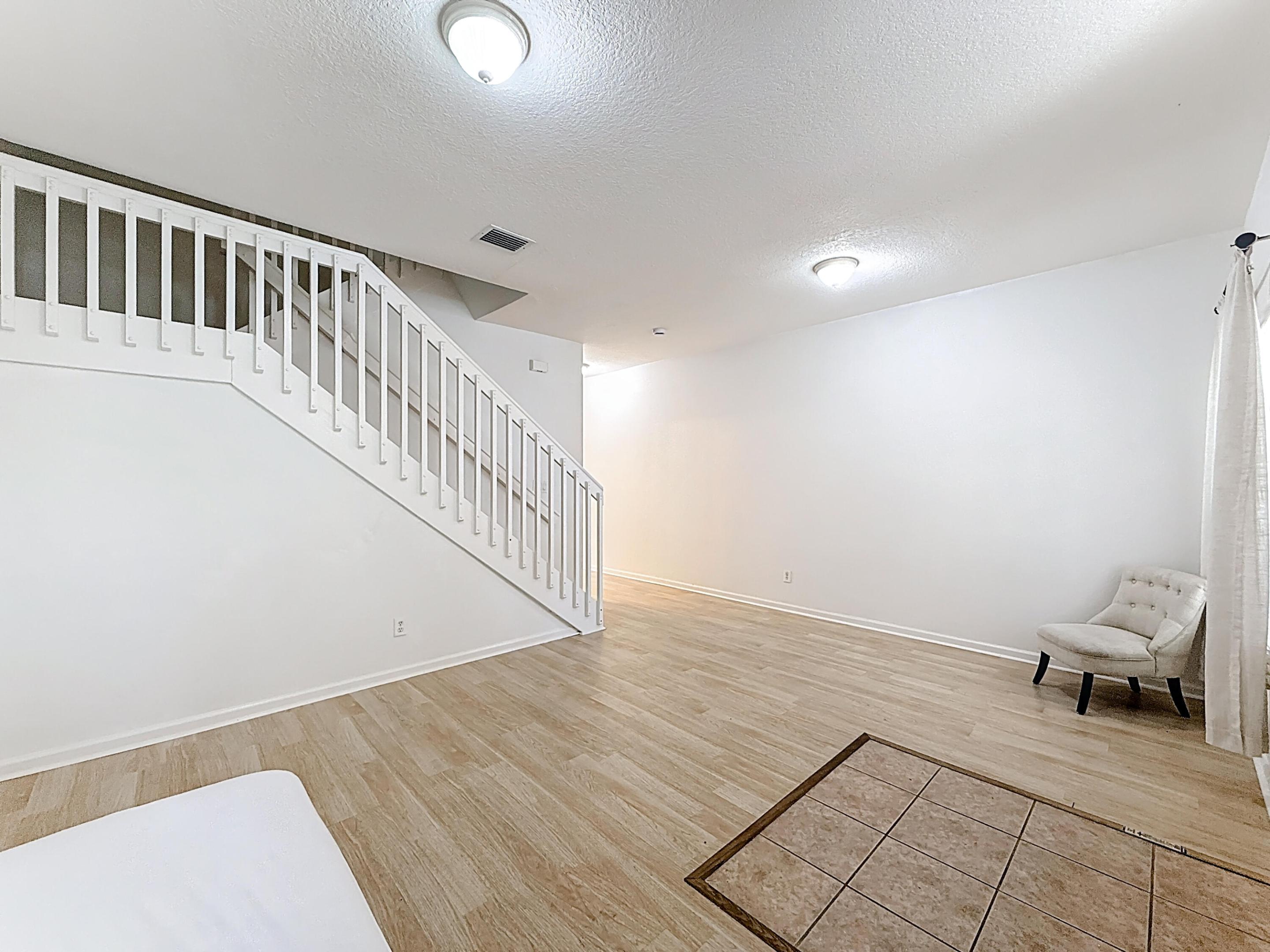 MARTIN/MARANGOS 146-35 B - Residential Lease