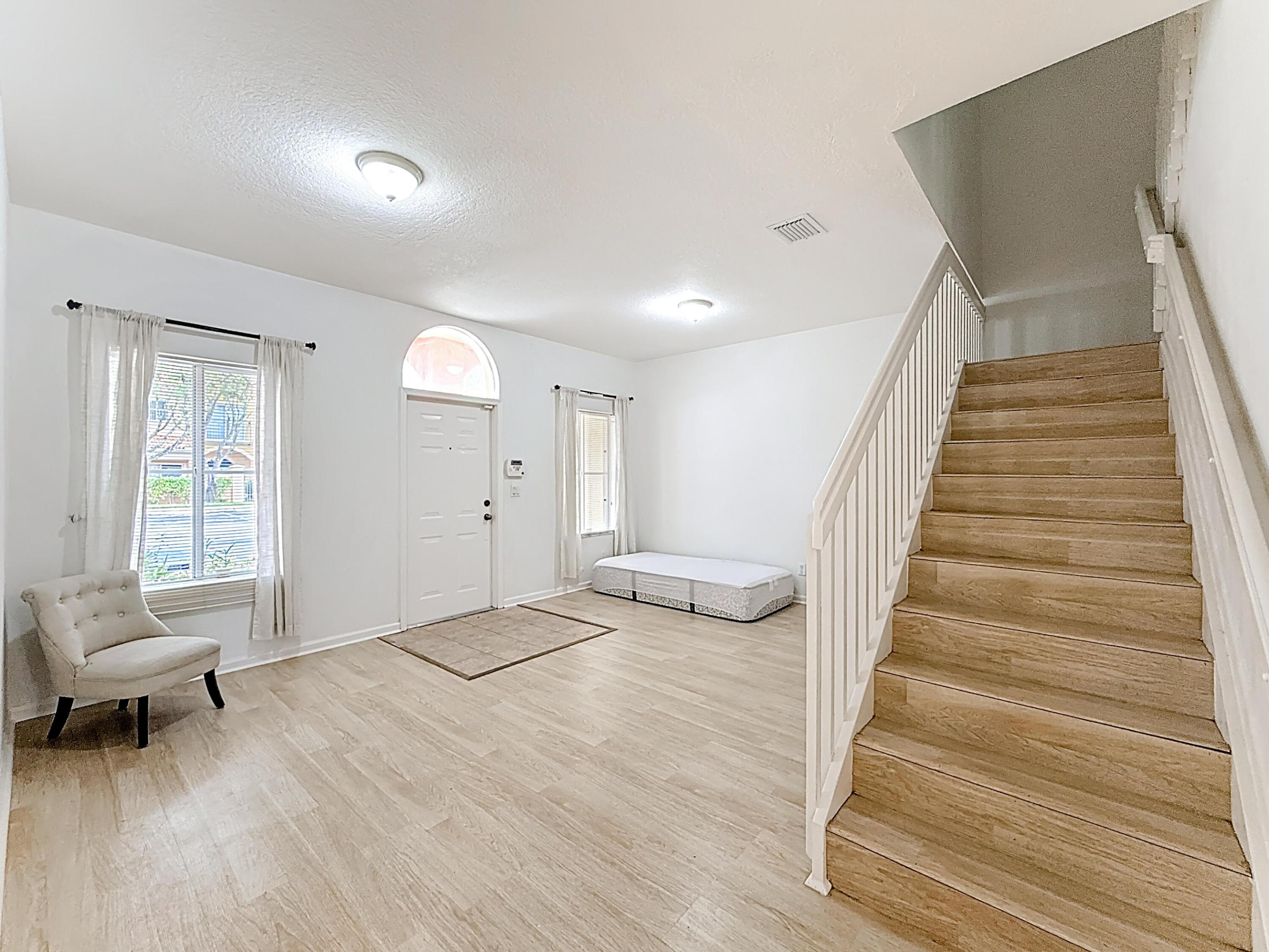 MARTIN/MARANGOS 146-35 B - Residential Lease