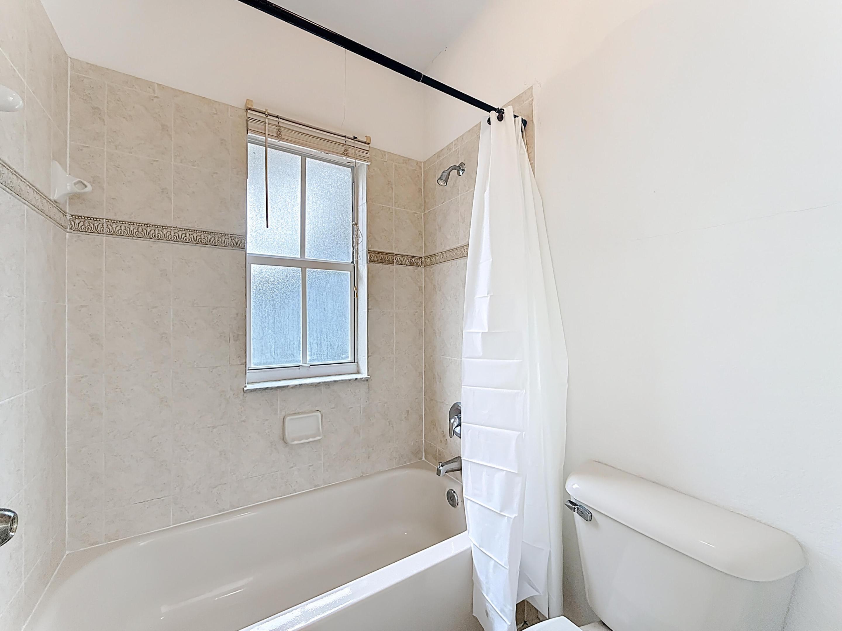 MARTIN/MARANGOS 146-35 B - Residential Lease