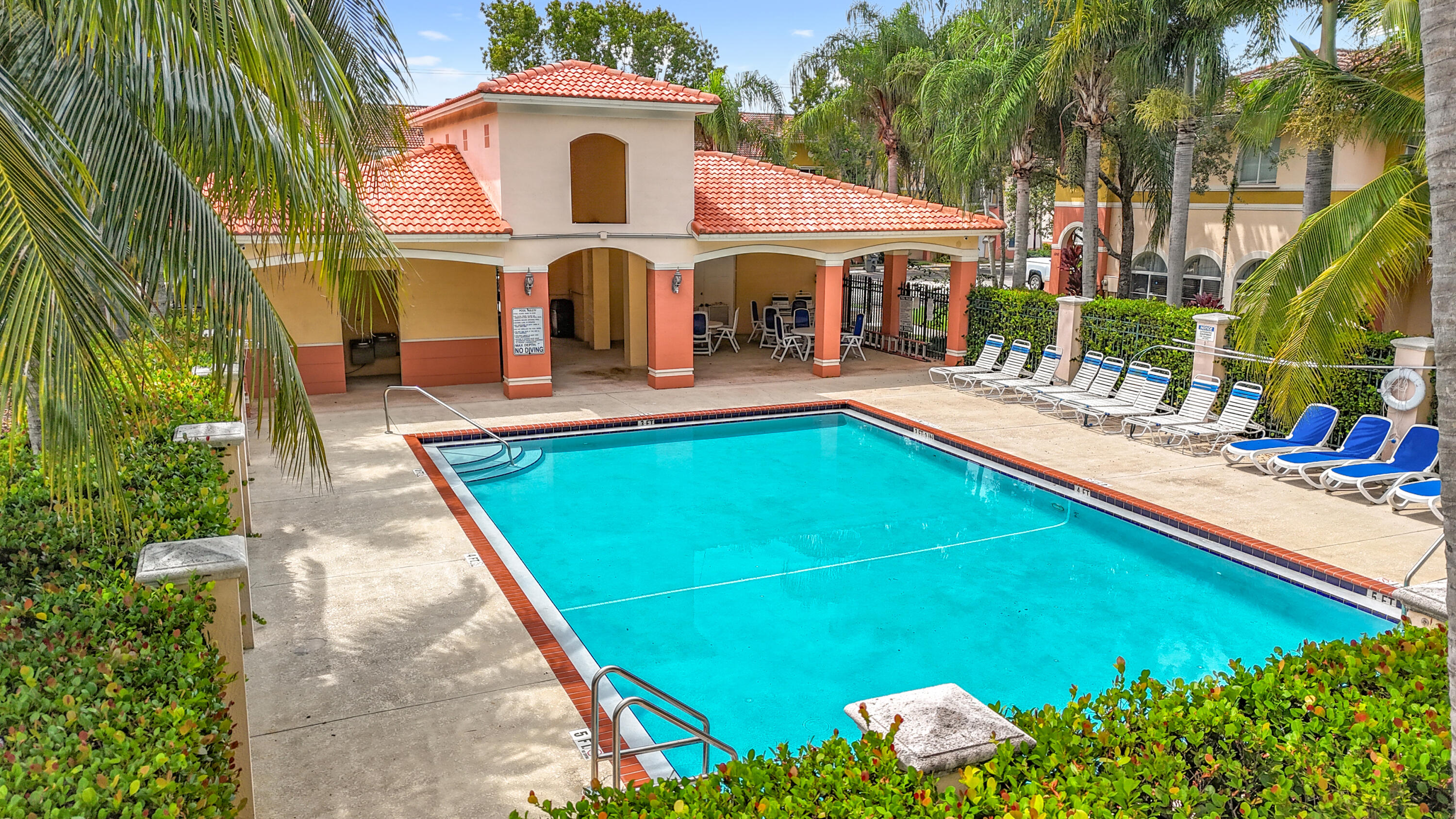 MARTIN/MARANGOS 146-35 B - Residential Lease