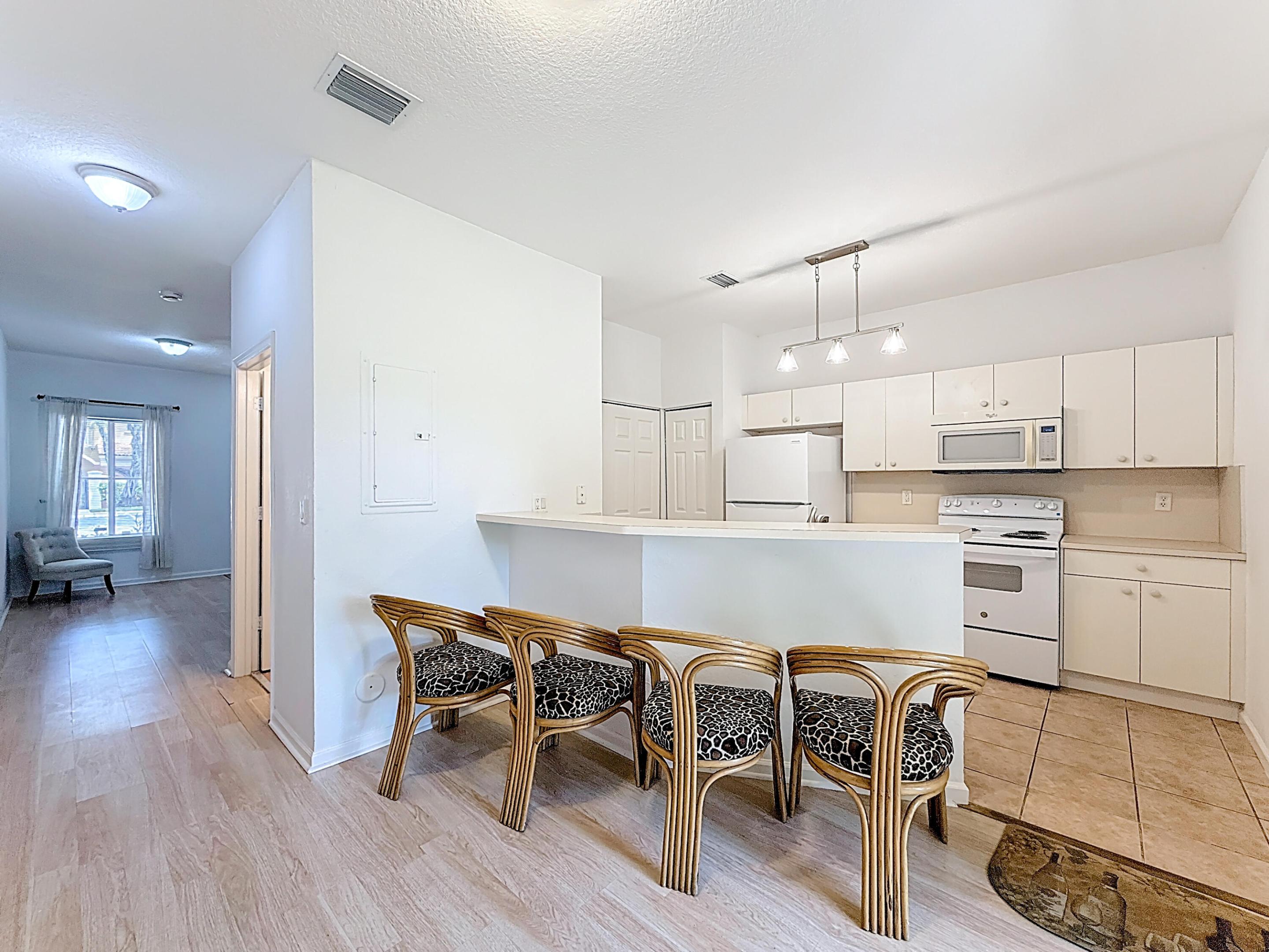 MARTIN/MARANGOS 146-35 B - Residential Lease