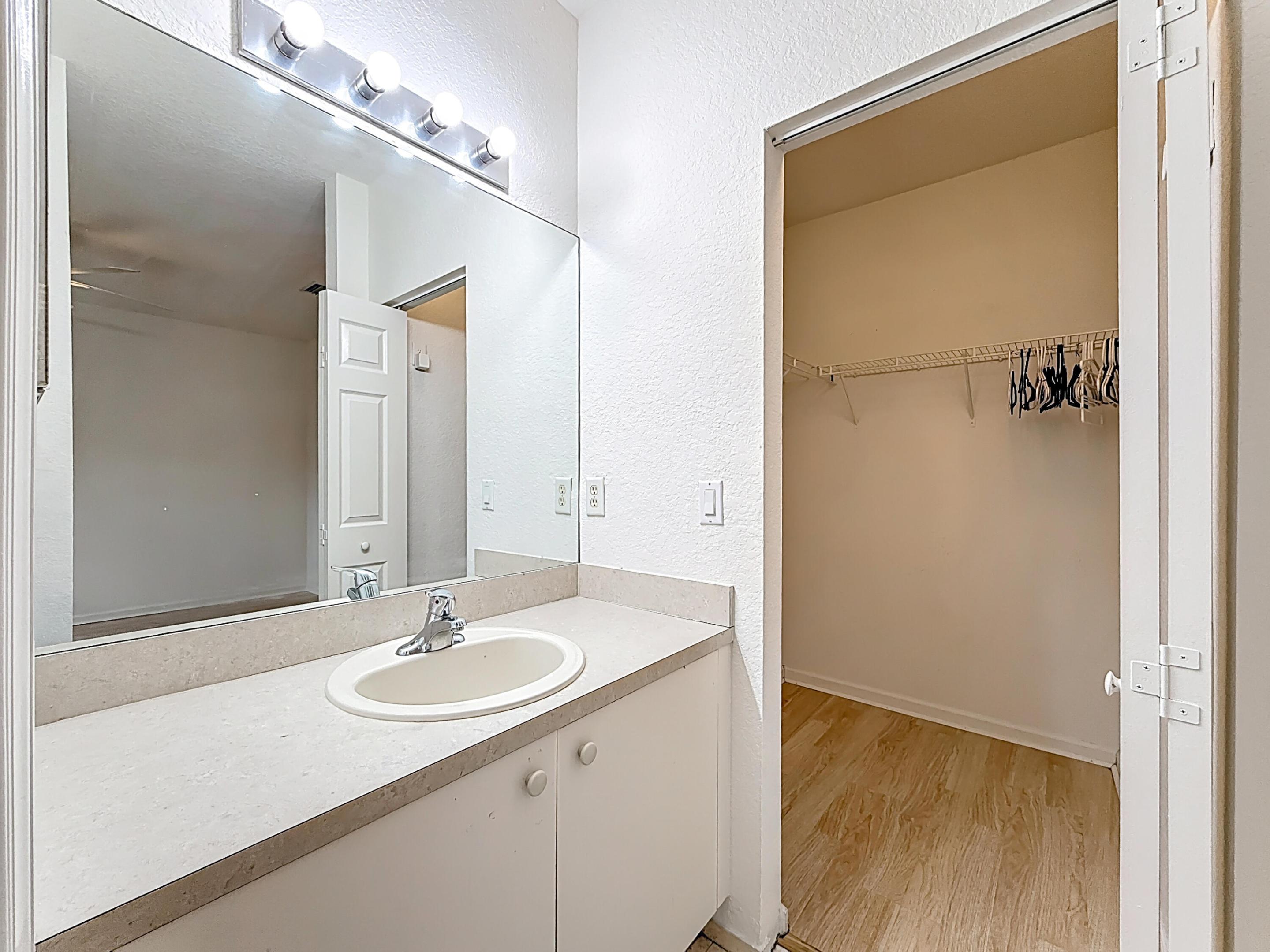 MARTIN/MARANGOS 146-35 B - Residential Lease