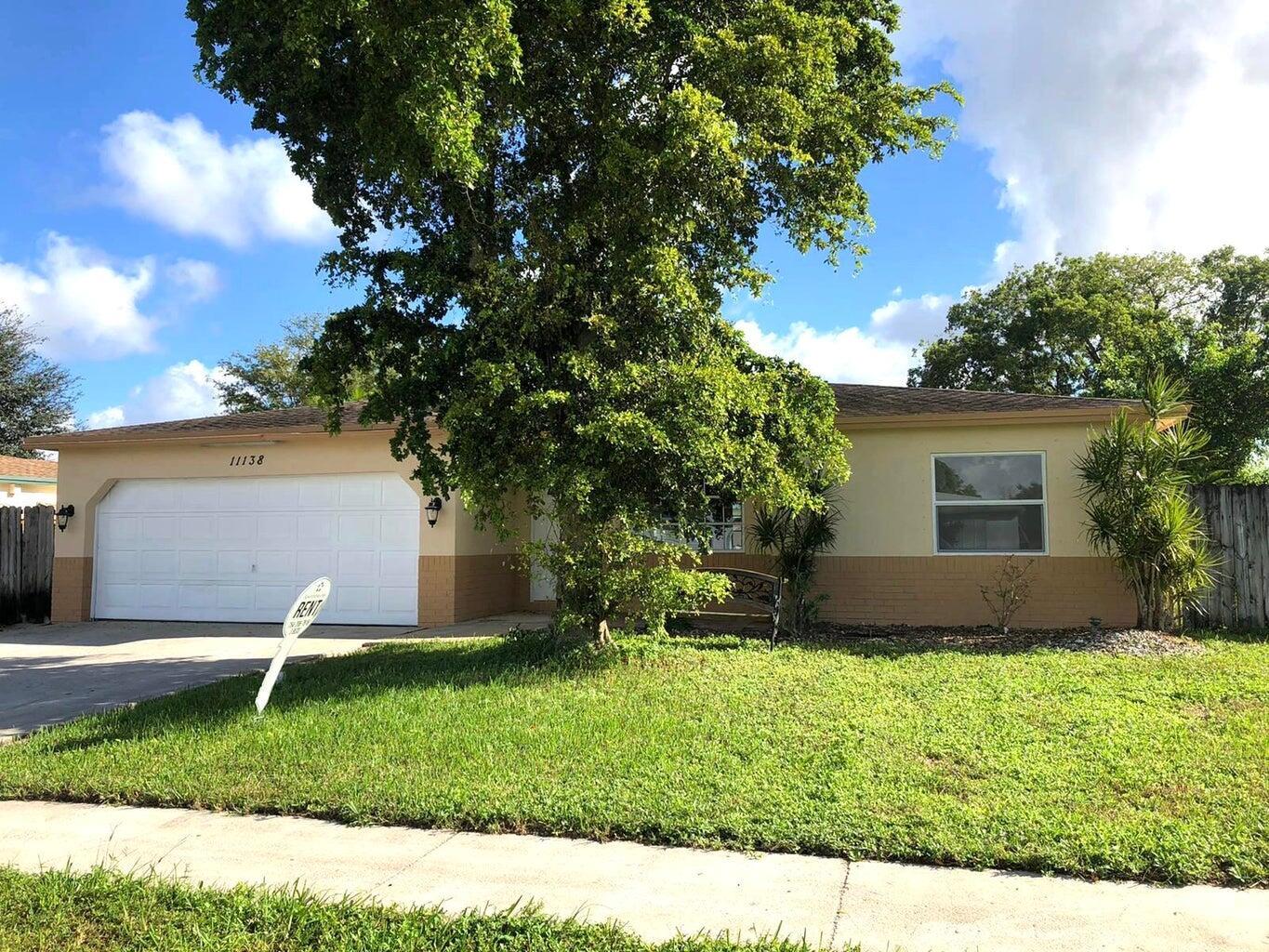 West Boca 3/2 + bonus room (can be used as office) house with a pool and 2-car garage. Well-kept and cozy home in a great family neighborhood with A-rated schools. Freshly painted inside and out with updated bathrooms. Great outdoor entertainment area, fenced in - dogs welcome! Quiet area, yet conveniently located, walking distance to schools, steps away from Windjammer Park, and minutes away from South County Regional Park with lots of entertainment options for the kids and a public golf course. The landlord takes care of the pool and lawn. 1st, double security req.