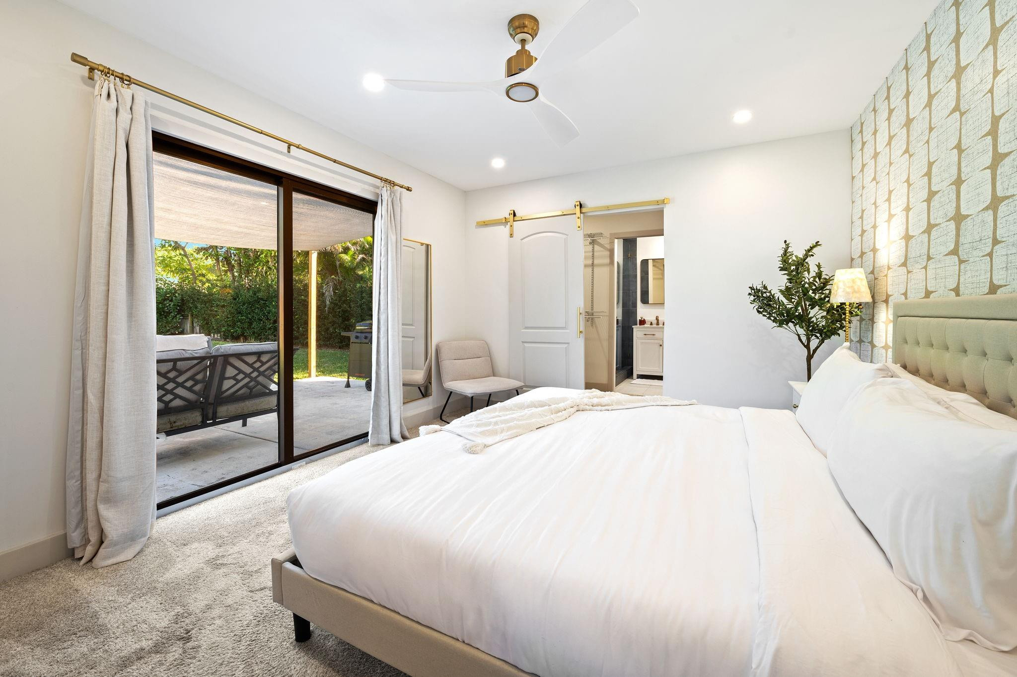 POINSETTIA HEIGHTS - Residential