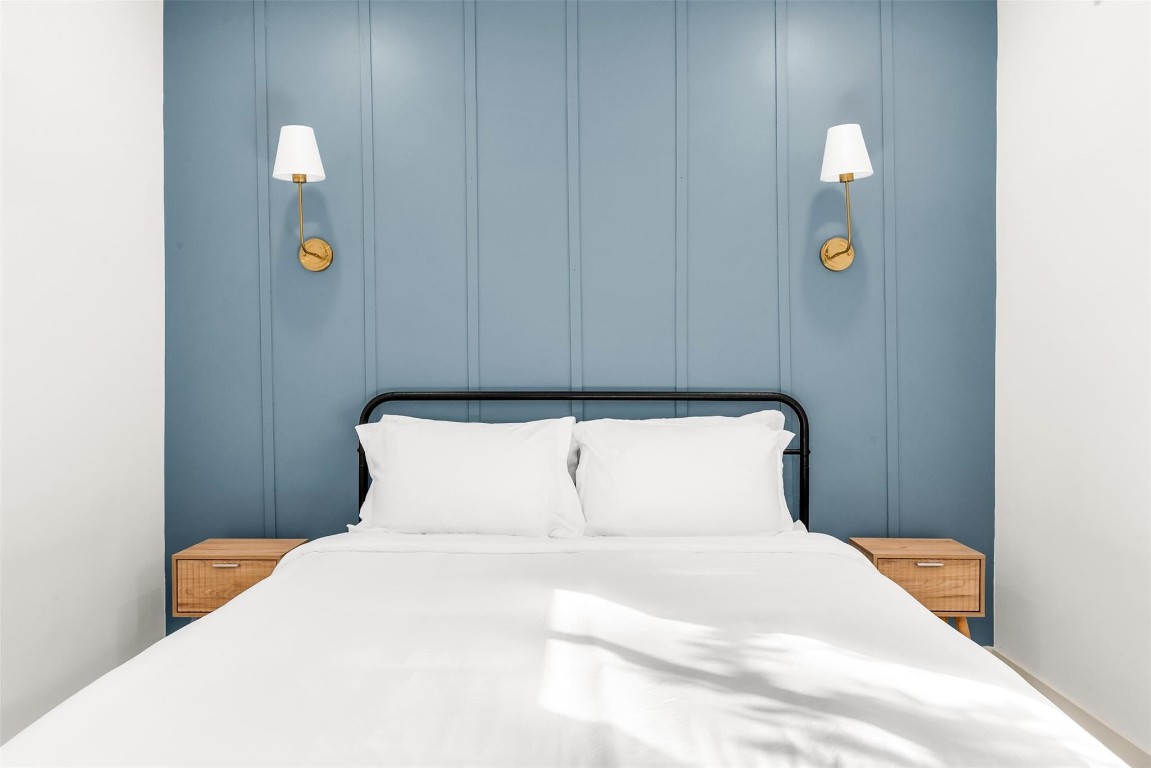 POINSETTIA HEIGHTS - Residential