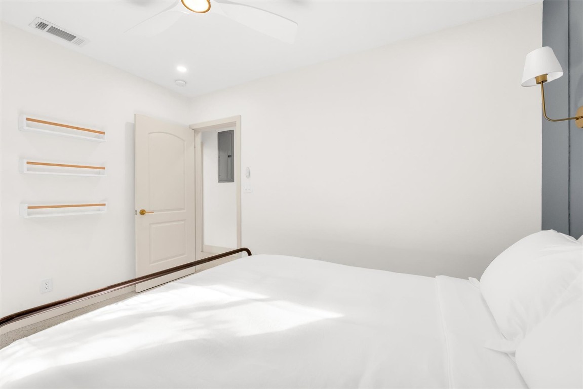 POINSETTIA HEIGHTS - Residential