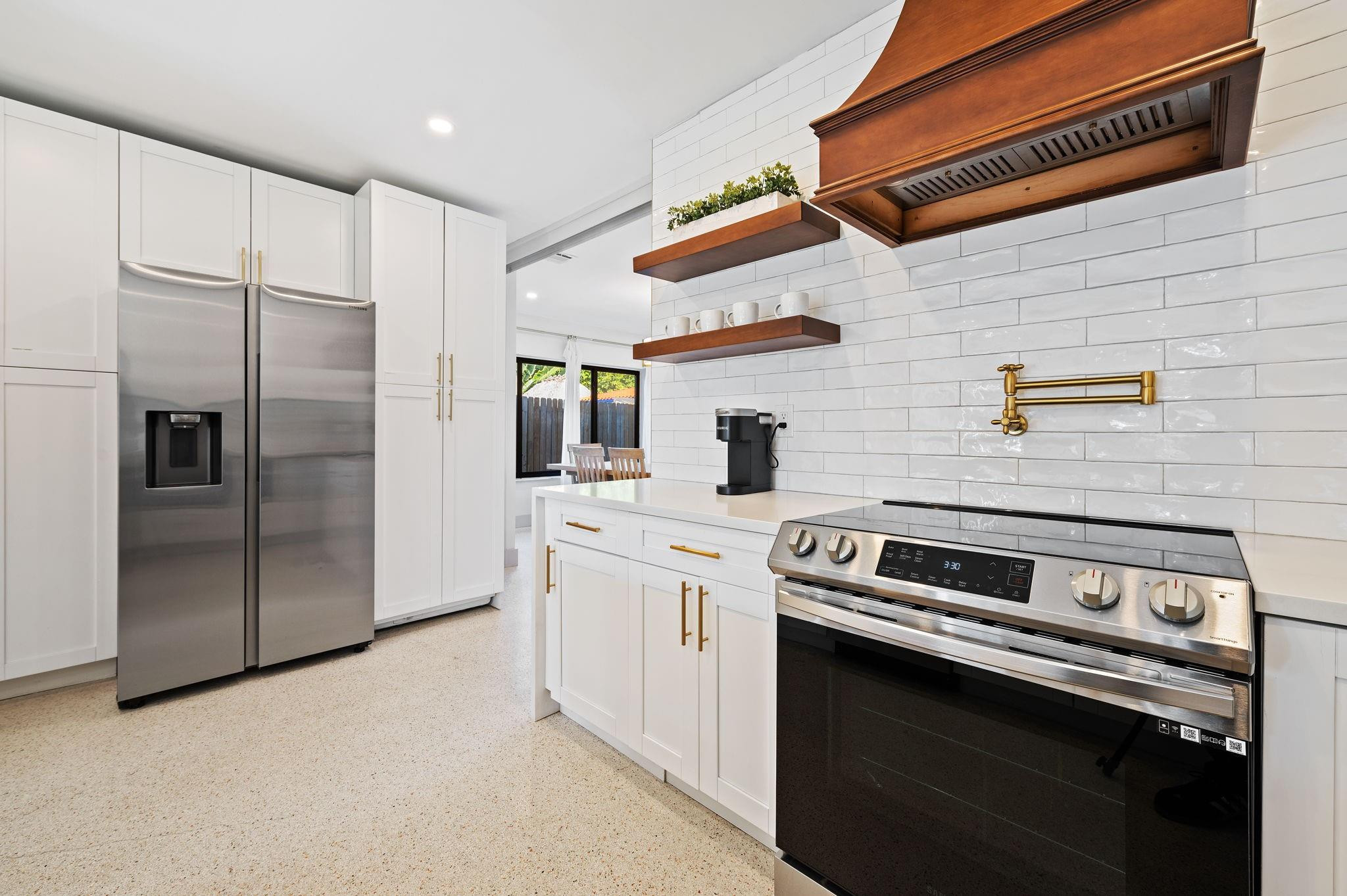 POINSETTIA HEIGHTS - Residential