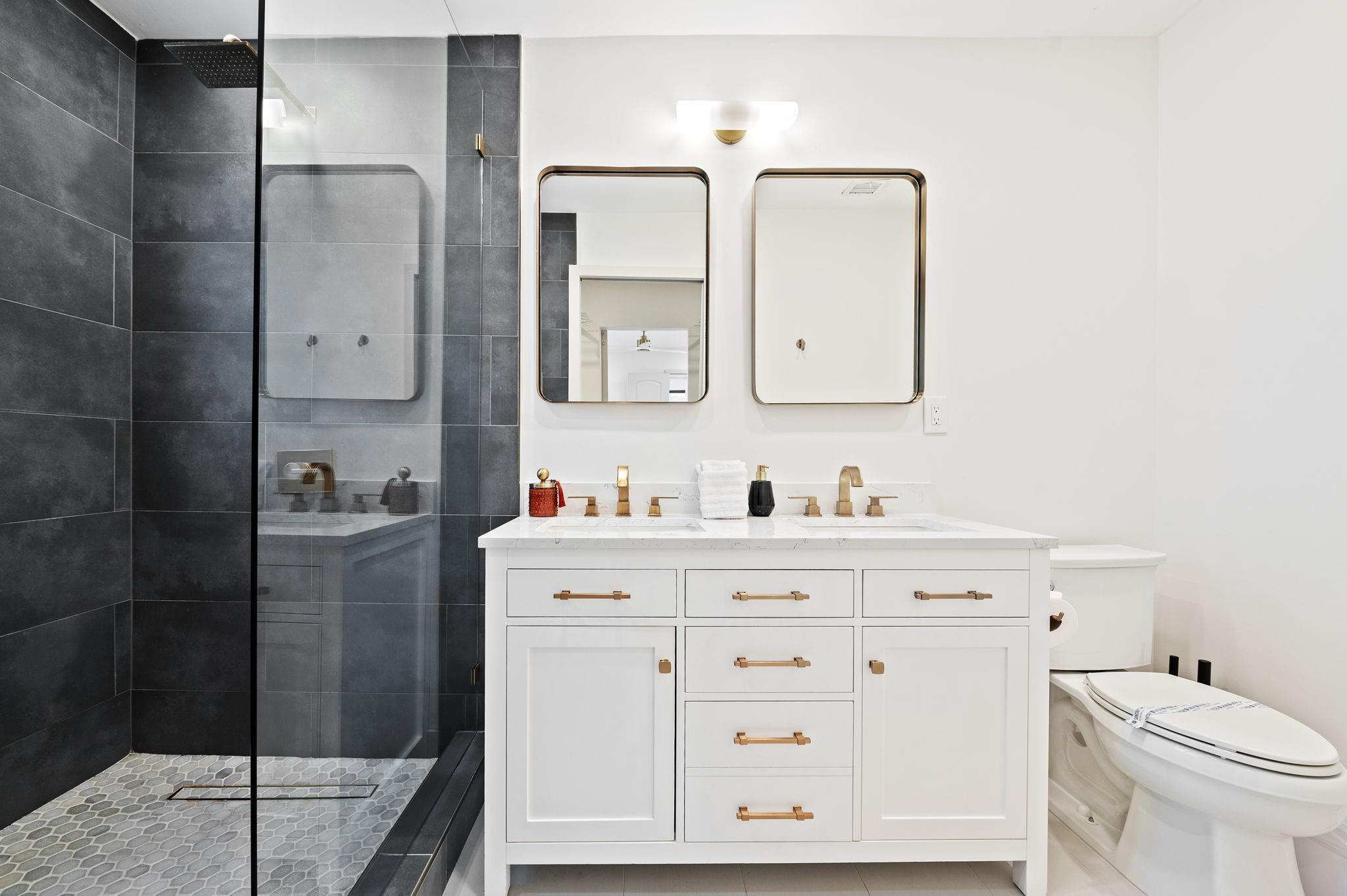 POINSETTIA HEIGHTS - Residential