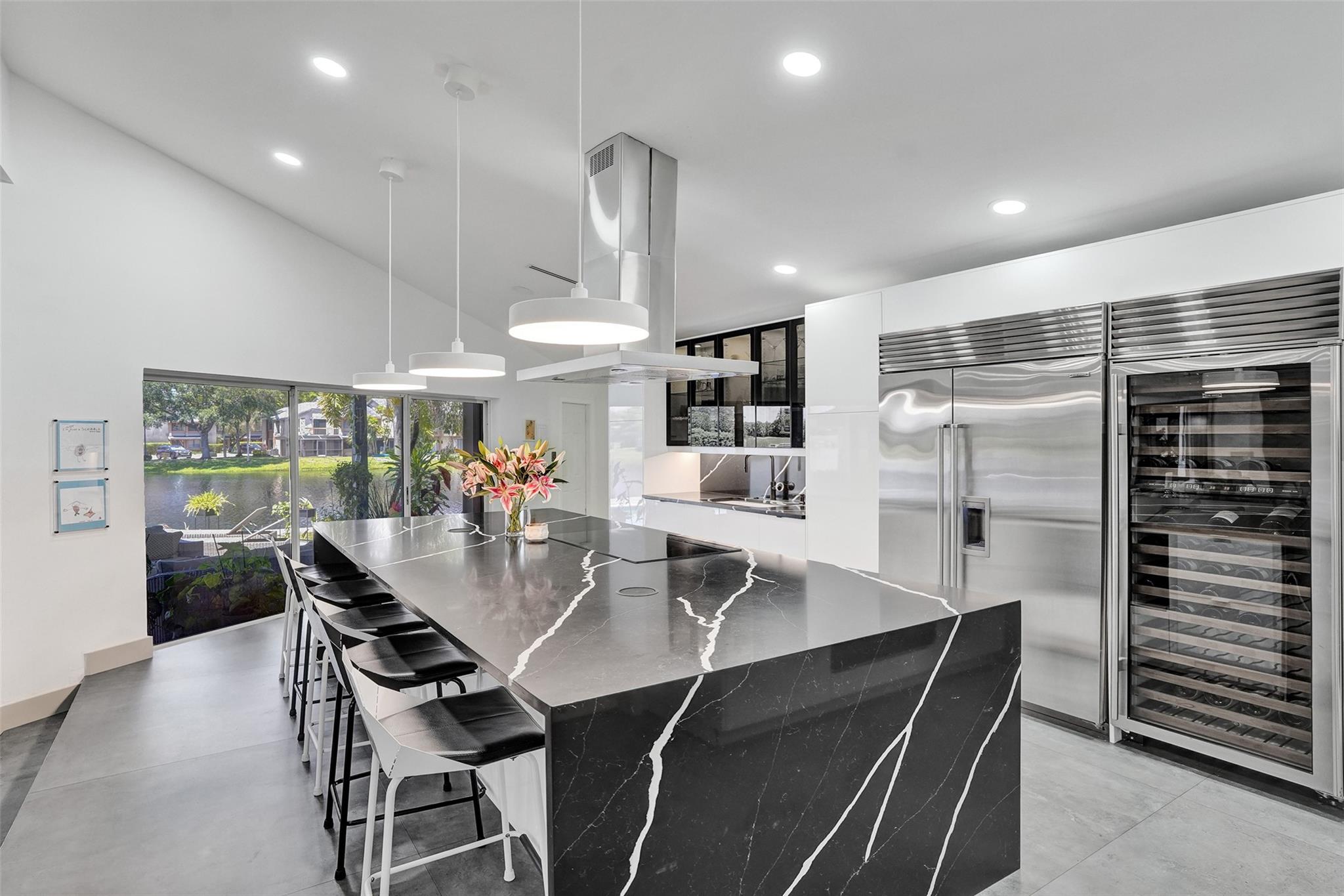 349 Jacaranda Dr