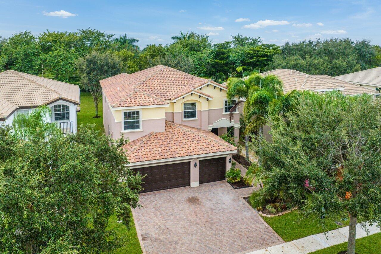 8183 Emerald Winds Circle