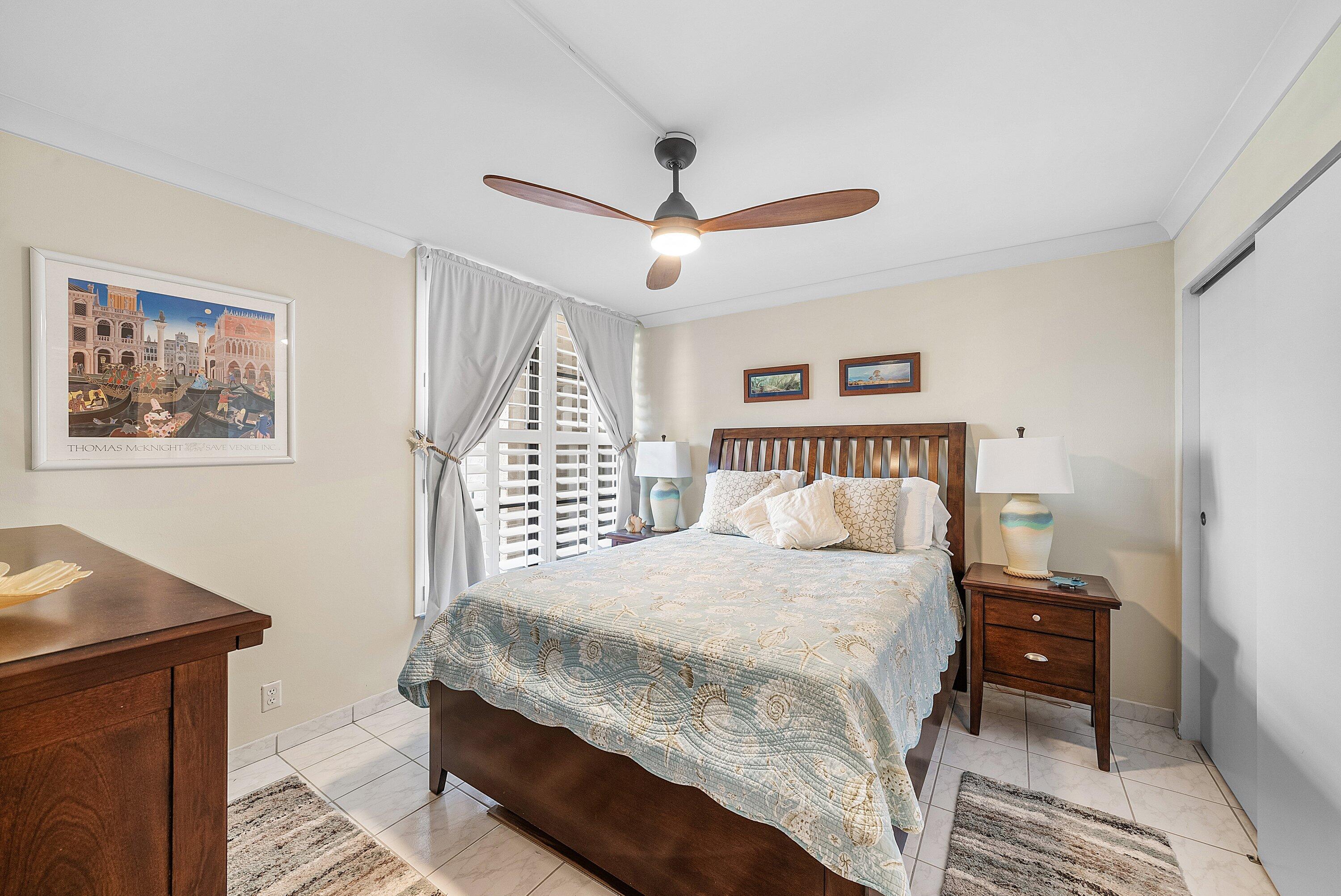 BOCA BAYOU PH 1, 2 THRU 5 & 7 CONDOS - Residential