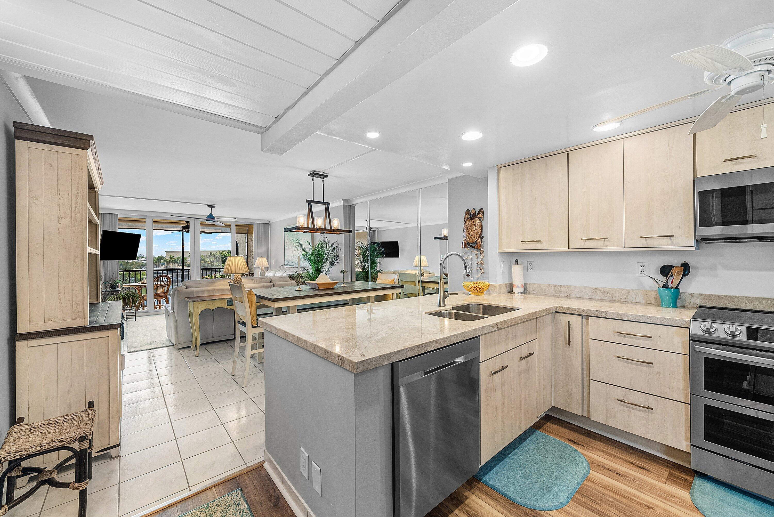 BOCA BAYOU PH 1, 2 THRU 5 & 7 CONDOS - Residential