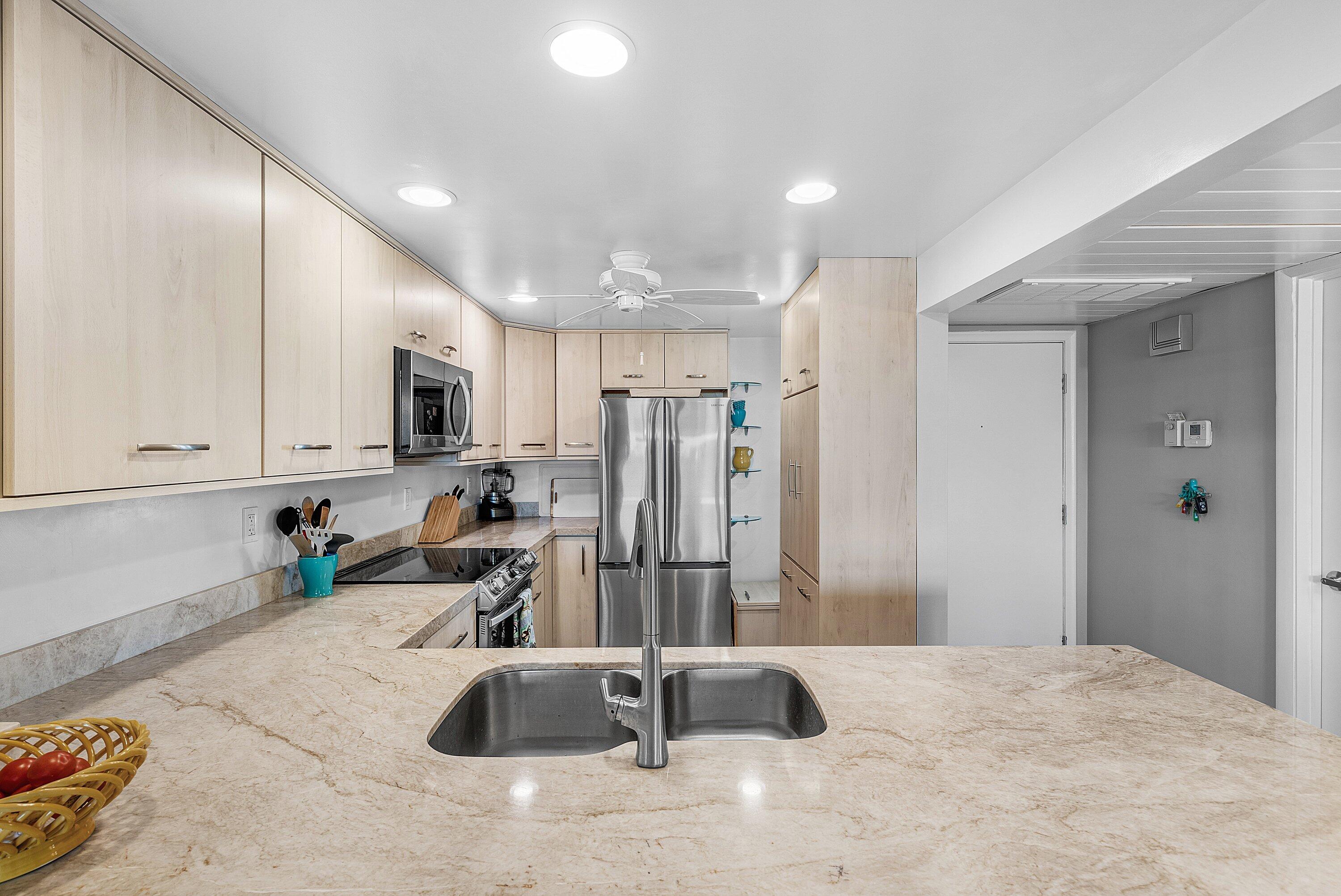 BOCA BAYOU PH 1, 2 THRU 5 & 7 CONDOS - Residential