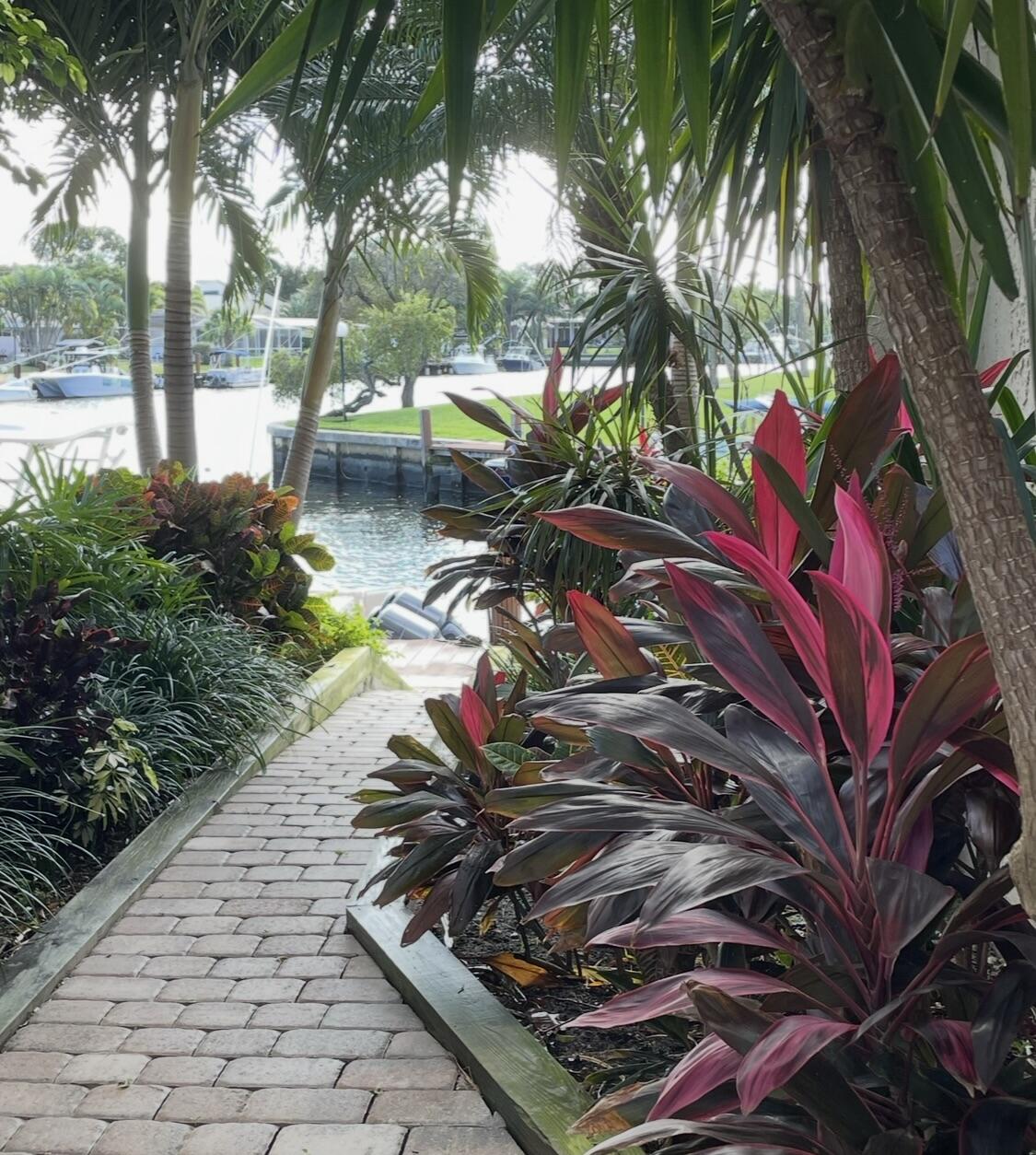 BOCA BAYOU PH 1, 2 THRU 5 & 7 CONDOS - Residential