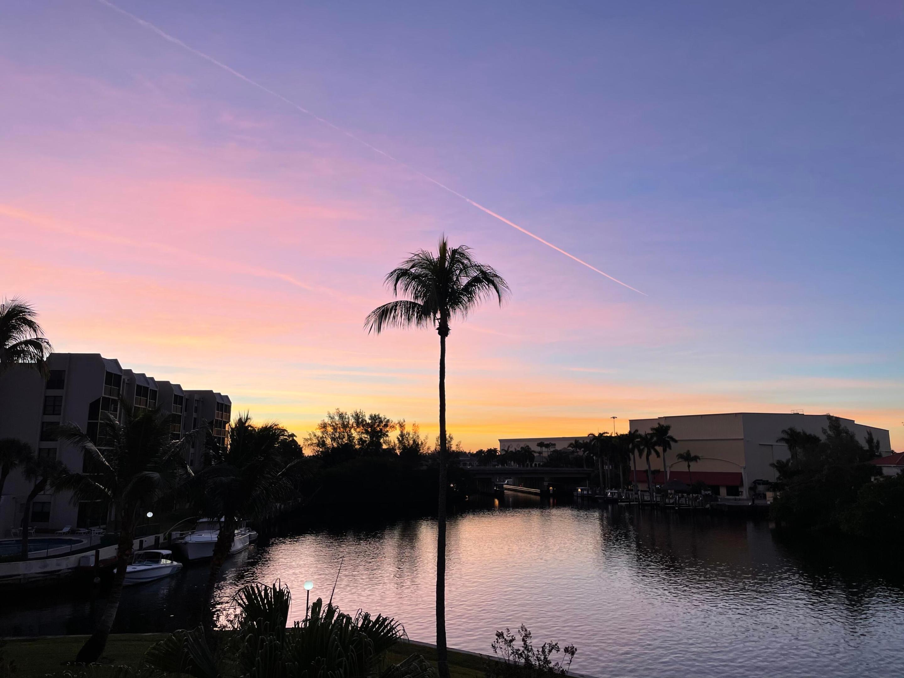 BOCA BAYOU PH 1, 2 THRU 5 & 7 CONDOS - Residential