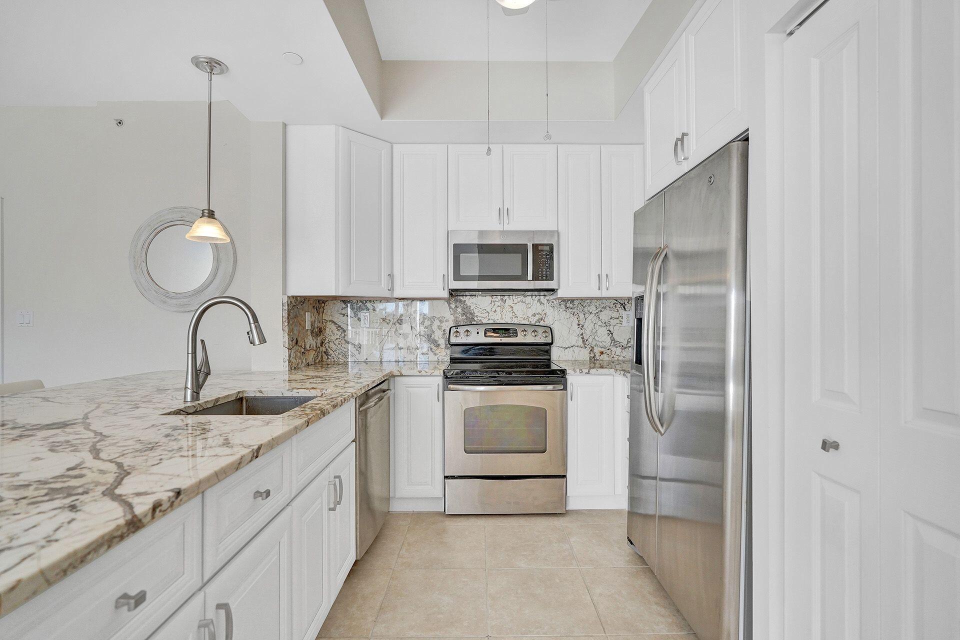 ISLAND BREEZE AT DEERFIEL - Residential