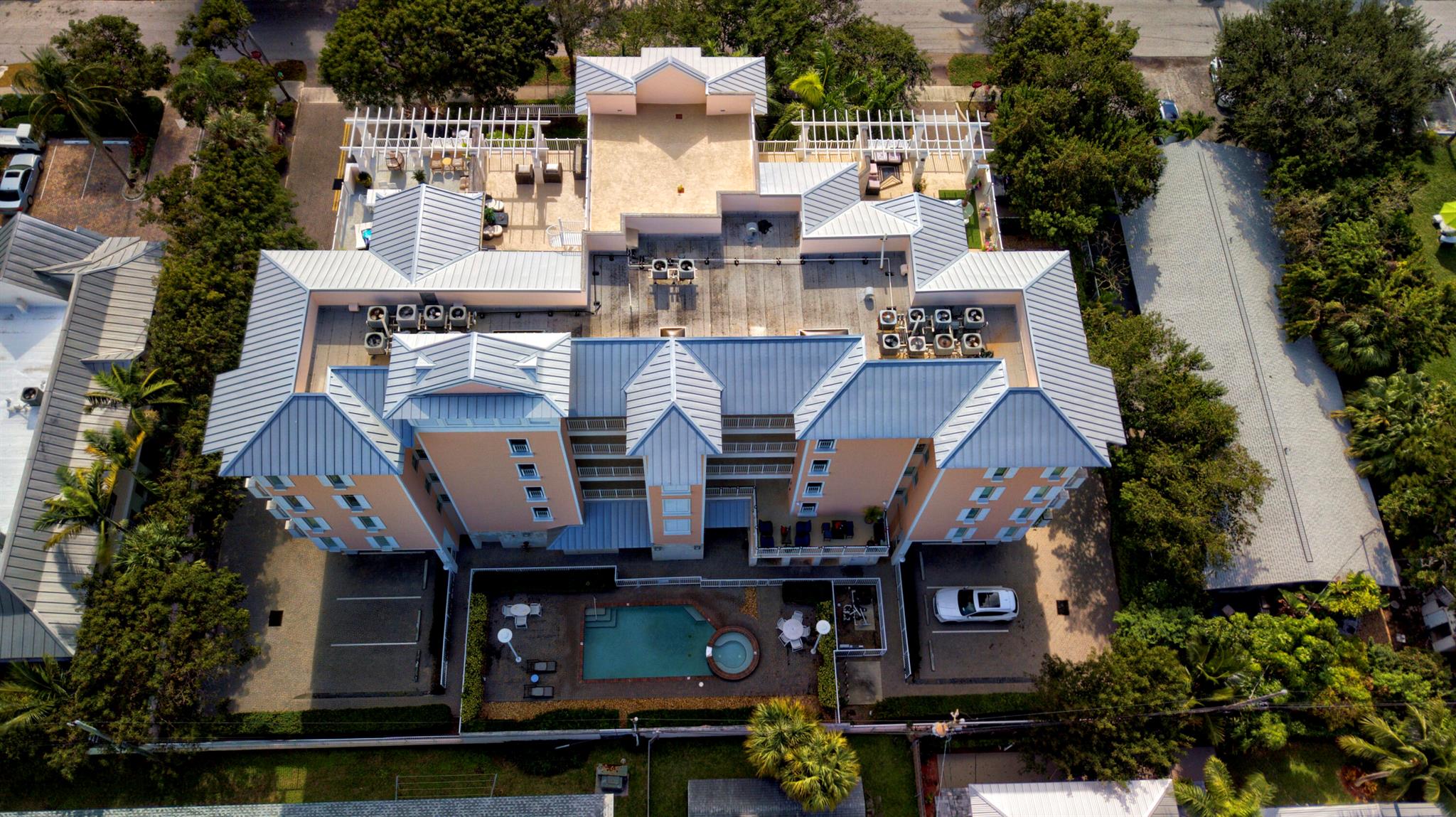 ISLAND BREEZE AT DEERFIEL - Residential