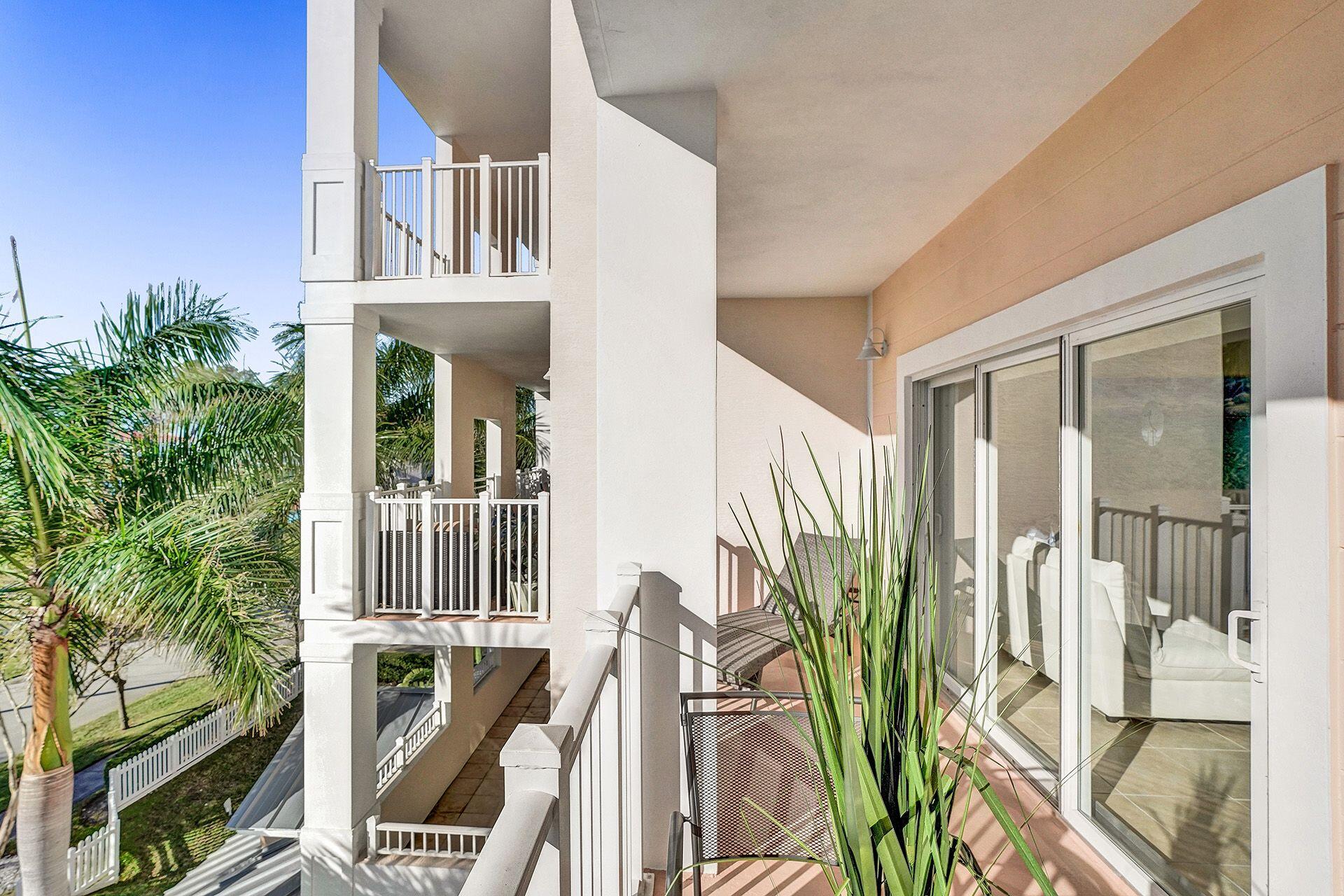 ISLAND BREEZE AT DEERFIEL - Residential