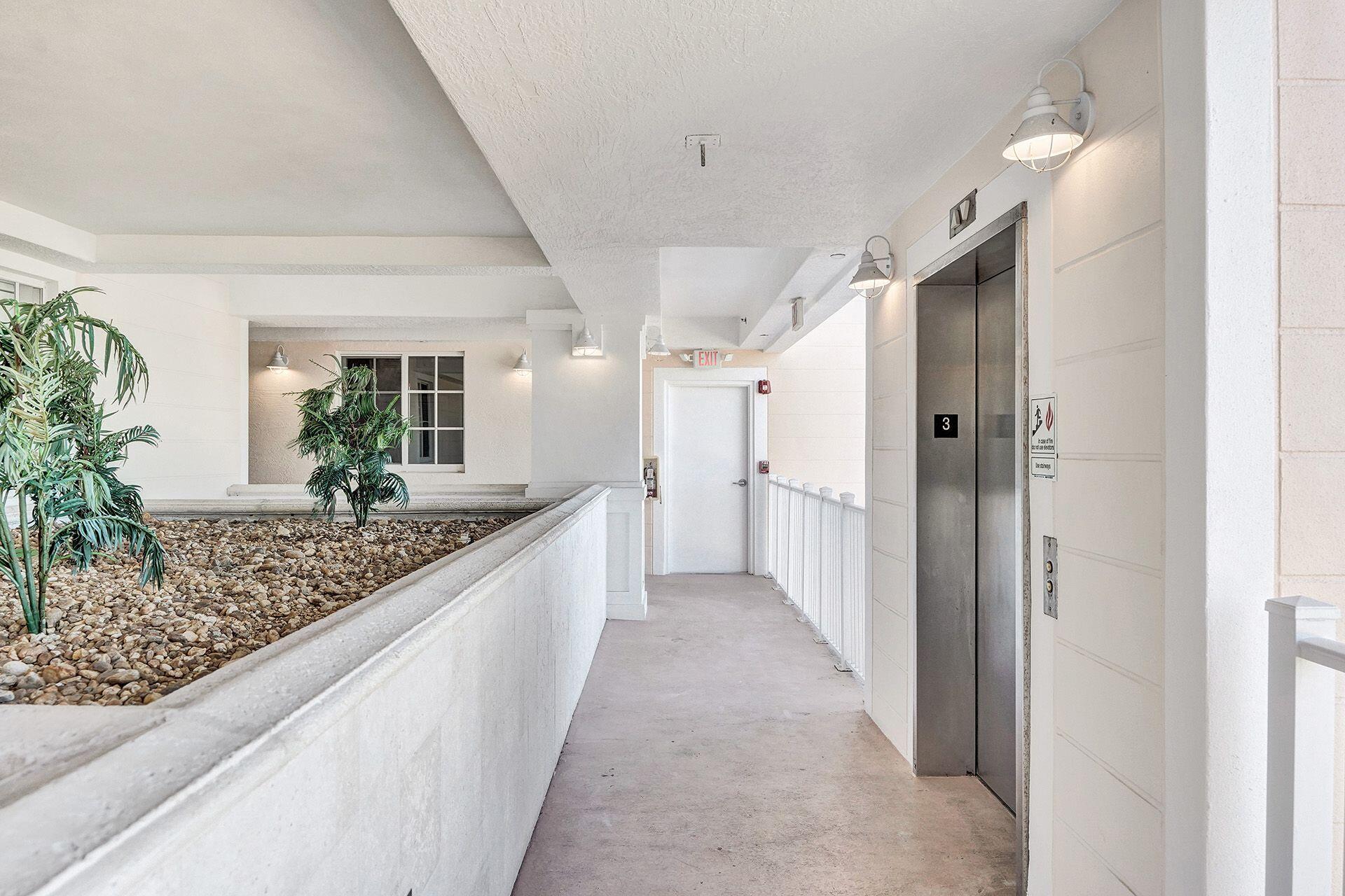 ISLAND BREEZE AT DEERFIEL - Residential