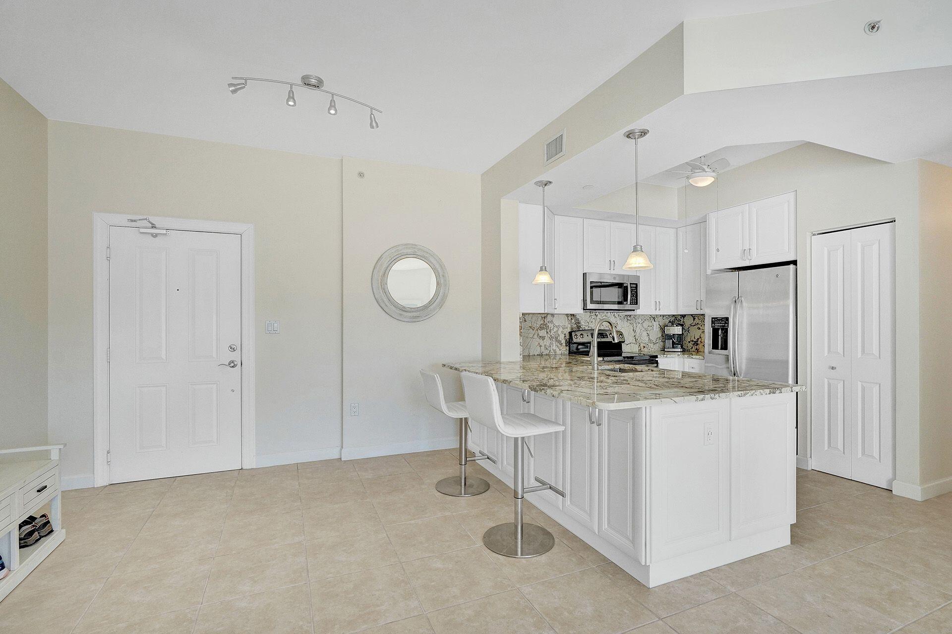 ISLAND BREEZE AT DEERFIEL - Residential