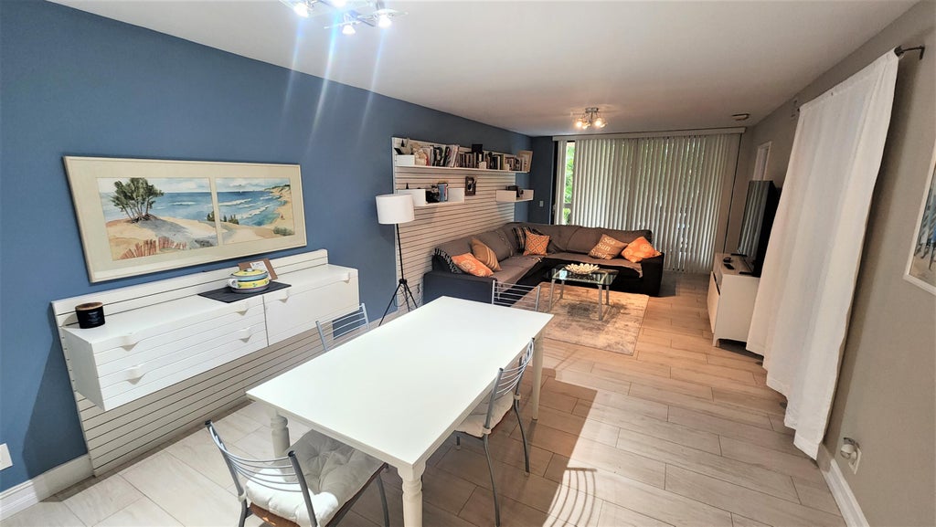 Photo of 600 Egret Circle #7201, Delray Beach, FL 33444 (MLS # B26031594)