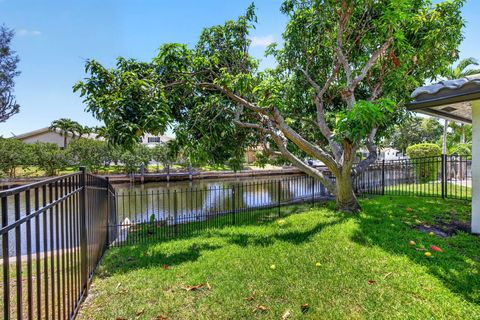 Tiny photo for 5570 NE 26th Avenue, Fort Lauderdale, FL 33308 (MLS # B26047567)