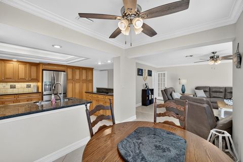 Tiny photo for 5570 NE 26th Avenue, Fort Lauderdale, FL 33308 (MLS # B26047567)