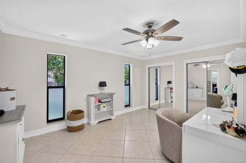 Tiny photo for 5570 NE 26th Avenue, Fort Lauderdale, FL 33308 (MLS # B26047567)