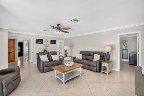 Tiny photo for 5570 NE 26th Avenue, Fort Lauderdale, FL 33308 (MLS # B26047567)