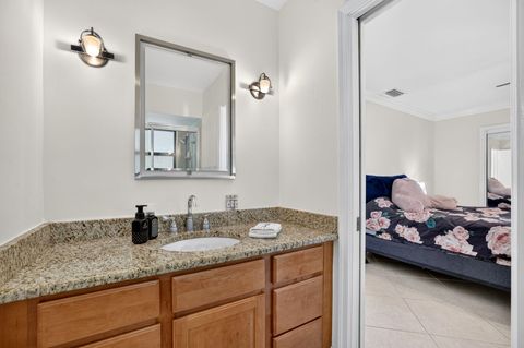Tiny photo for 5570 NE 26th Avenue, Fort Lauderdale, FL 33308 (MLS # B26047567)