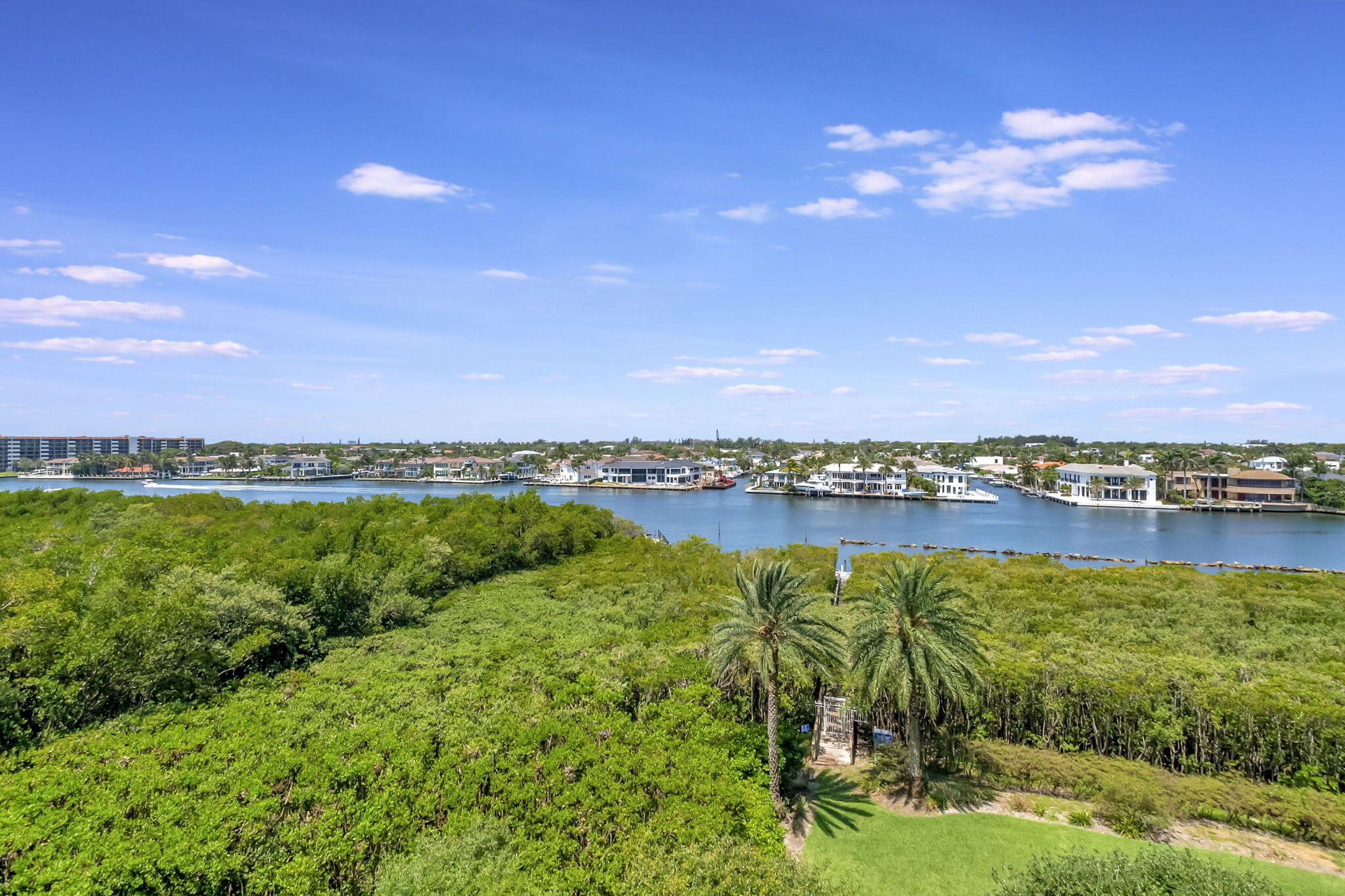 TOSCANA WEST TOWER II - Residential