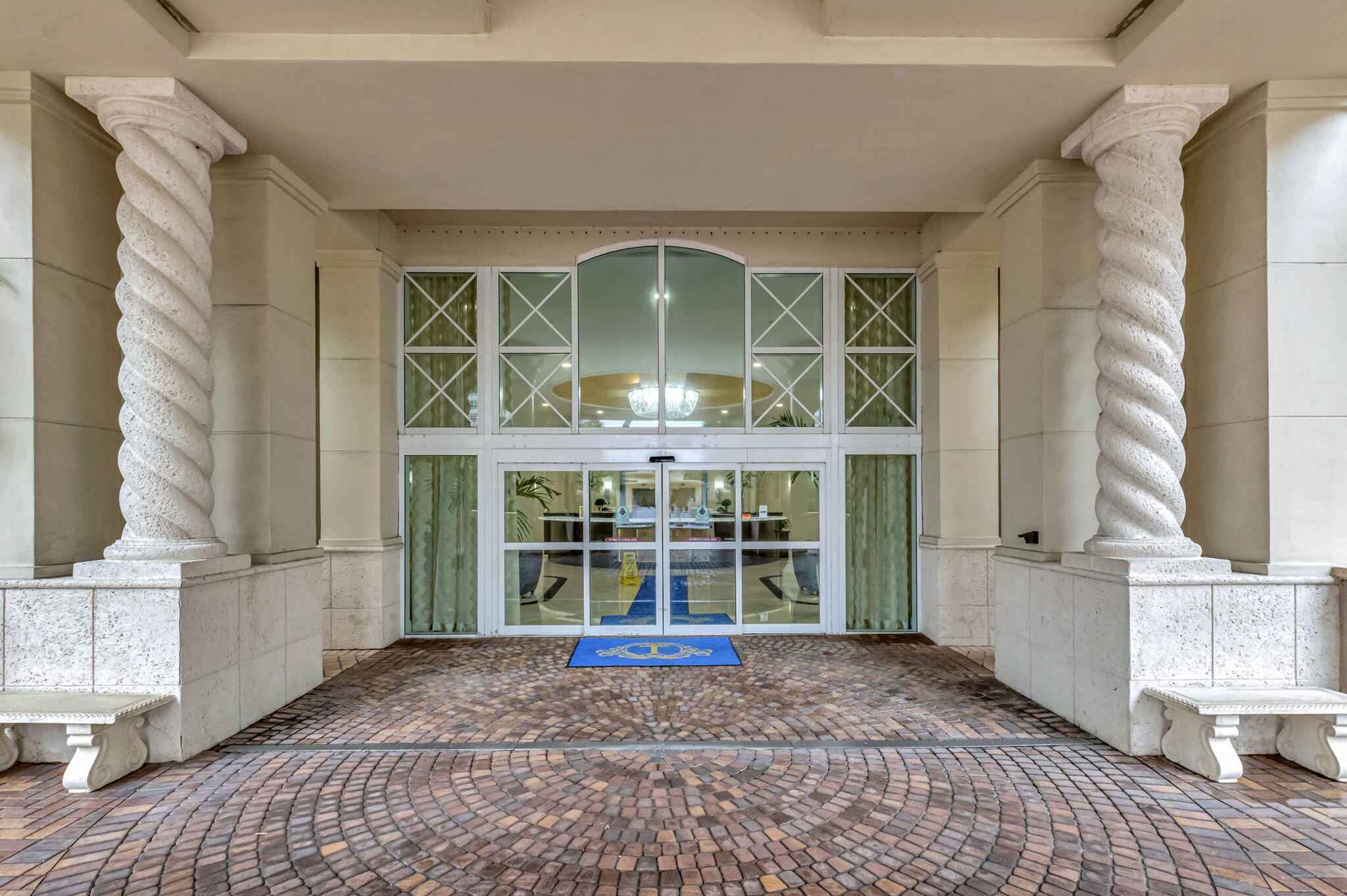 TOSCANA WEST TOWER II - Residential