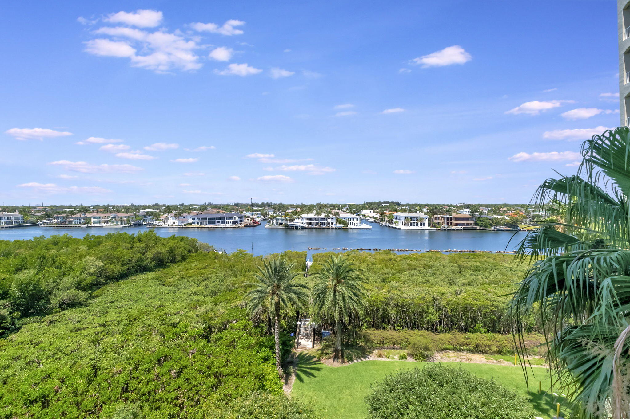 TOSCANA WEST TOWER II - Residential