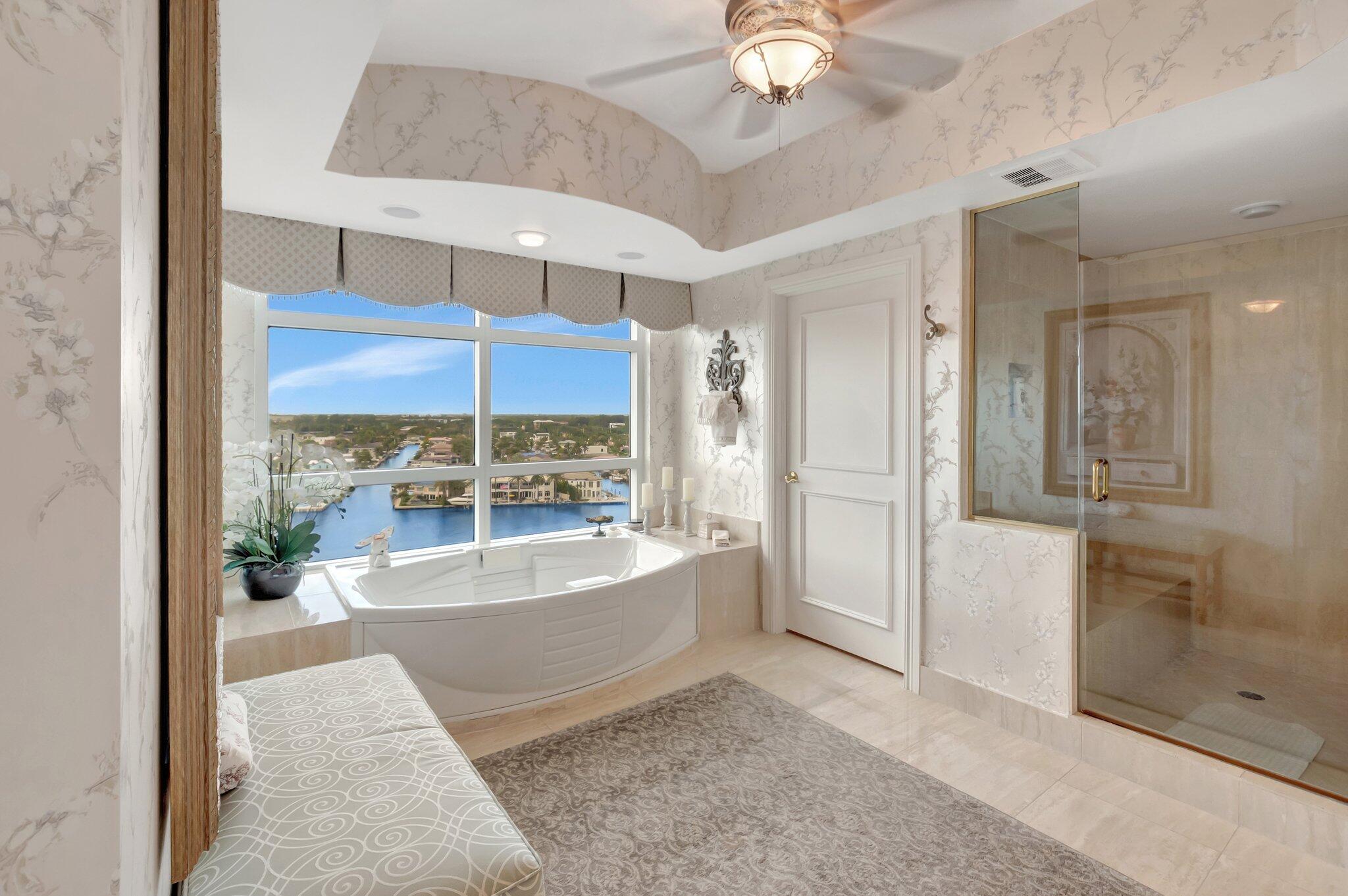 TOSCANA WEST TOWER II - Residential