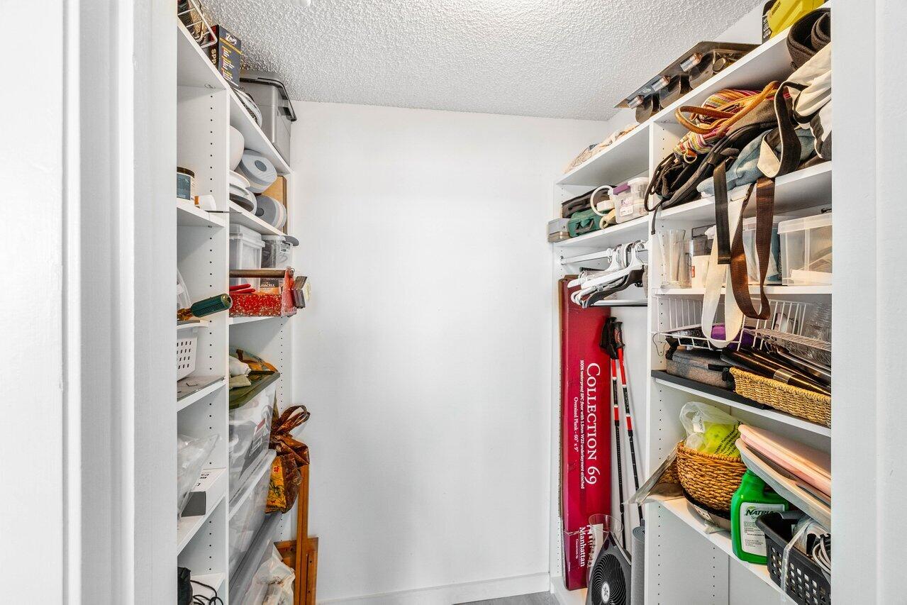 LA FONTANA - Residential