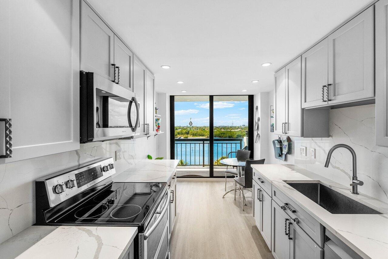 LA FONTANA - Residential