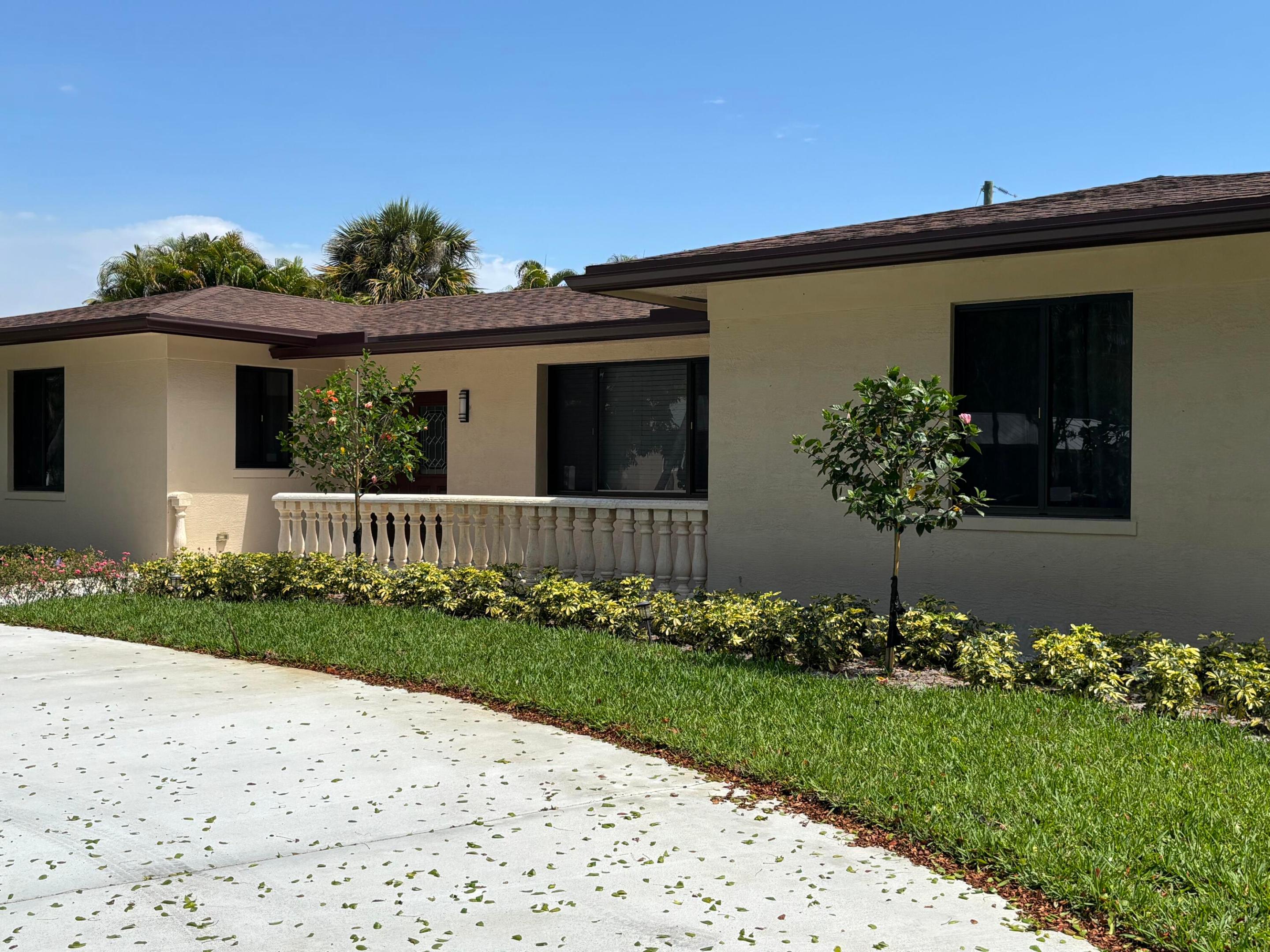 135 E Ilex Drive