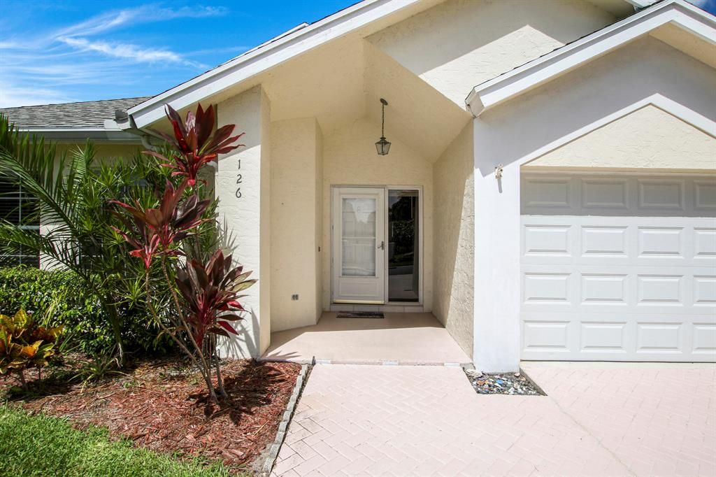 Photo of 126 Adobe Circle, Jupiter, FL 33458 (MLS # R10822386)