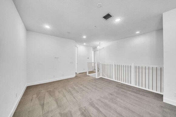 POINTE 100 CONDO - Residential