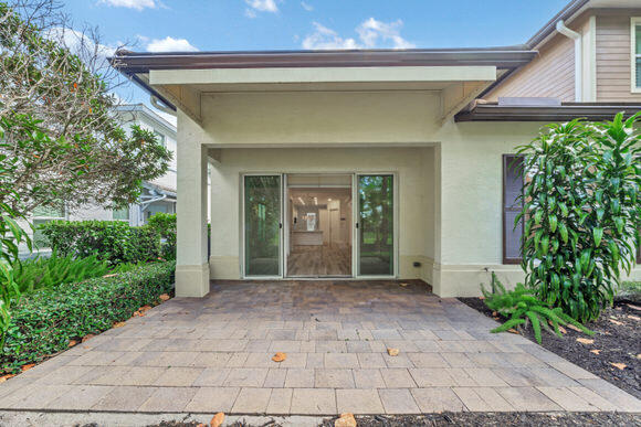 POINTE 100 CONDO - Residential