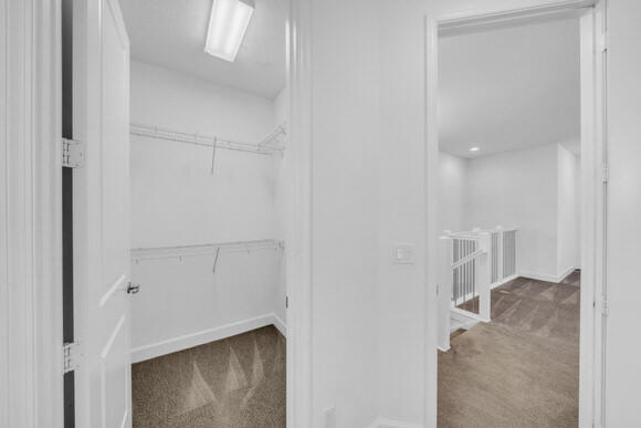 POINTE 100 CONDO - Residential