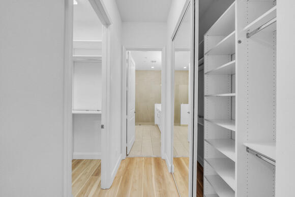 POINTE 100 CONDO - Residential