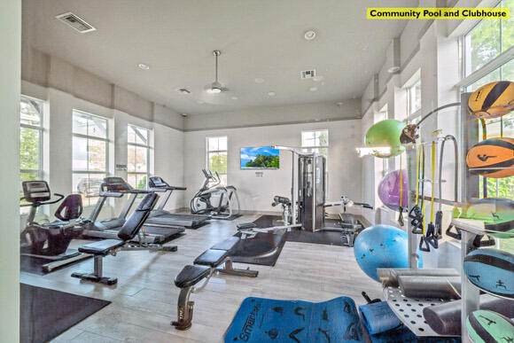 POINTE 100 CONDO - Residential