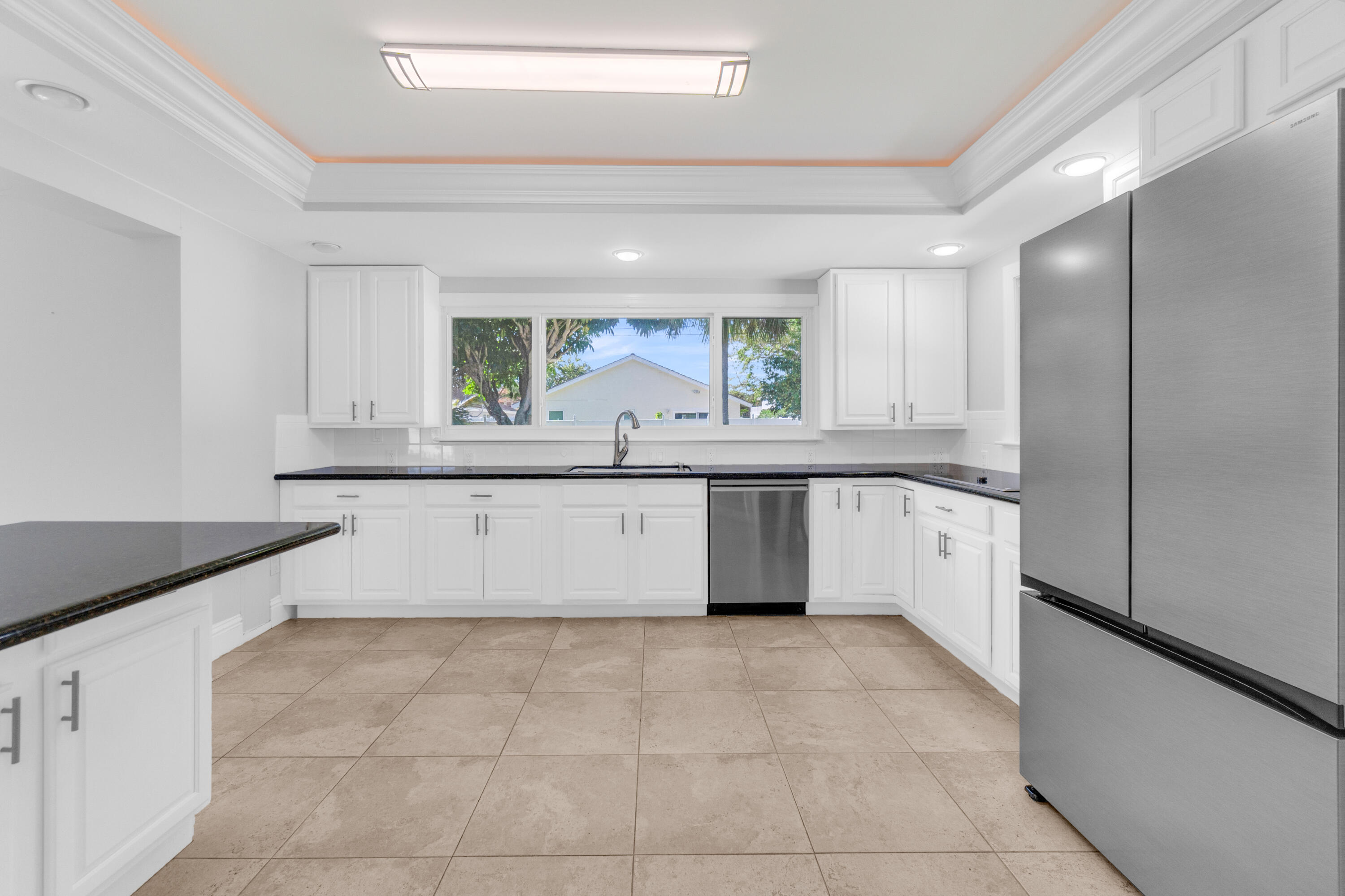 PALM BEACH FARMS CO 10 - Residential Lease