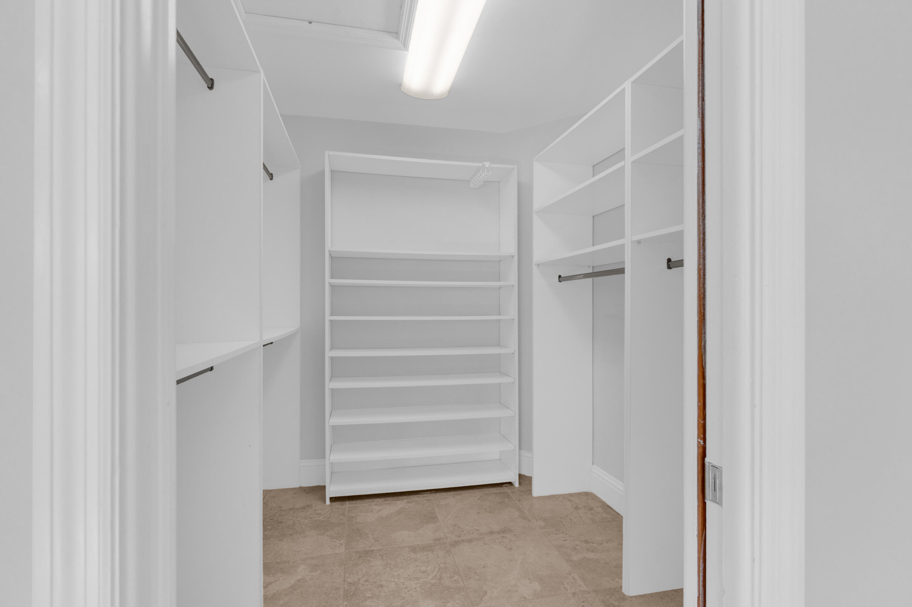 PALM BEACH FARMS CO 10 - Residential Lease